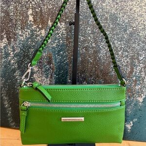 Dana Buchman Pebbled Vegan Leather Clutch in Kelly Green Hue NWOT